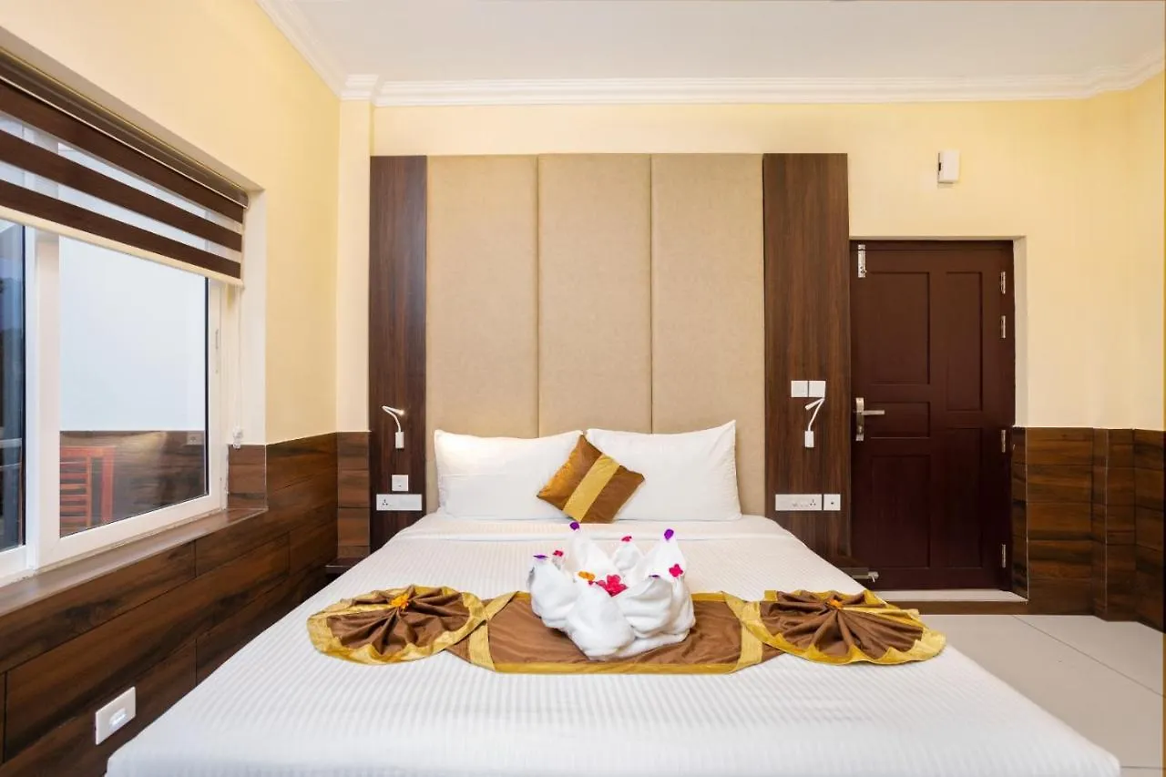Star Emirates Luxury Resort And Spa, Munnar Anachal Hotel