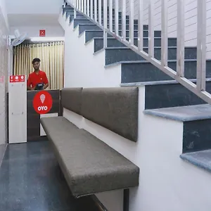 Hotel Oyo Chaithanya Complex
