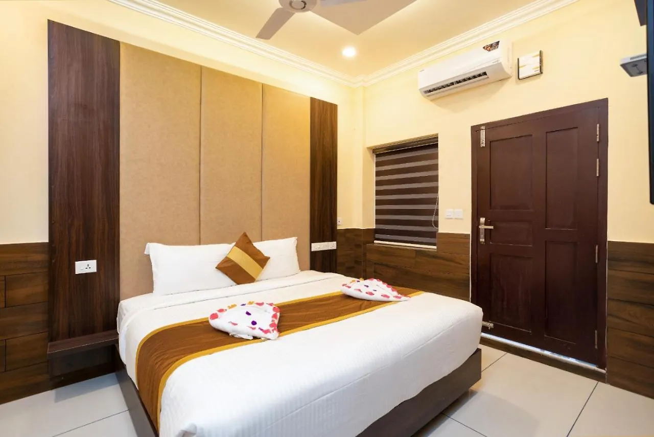 Star Emirates Luxury Resort And Spa, Munnar Anachal Hotel