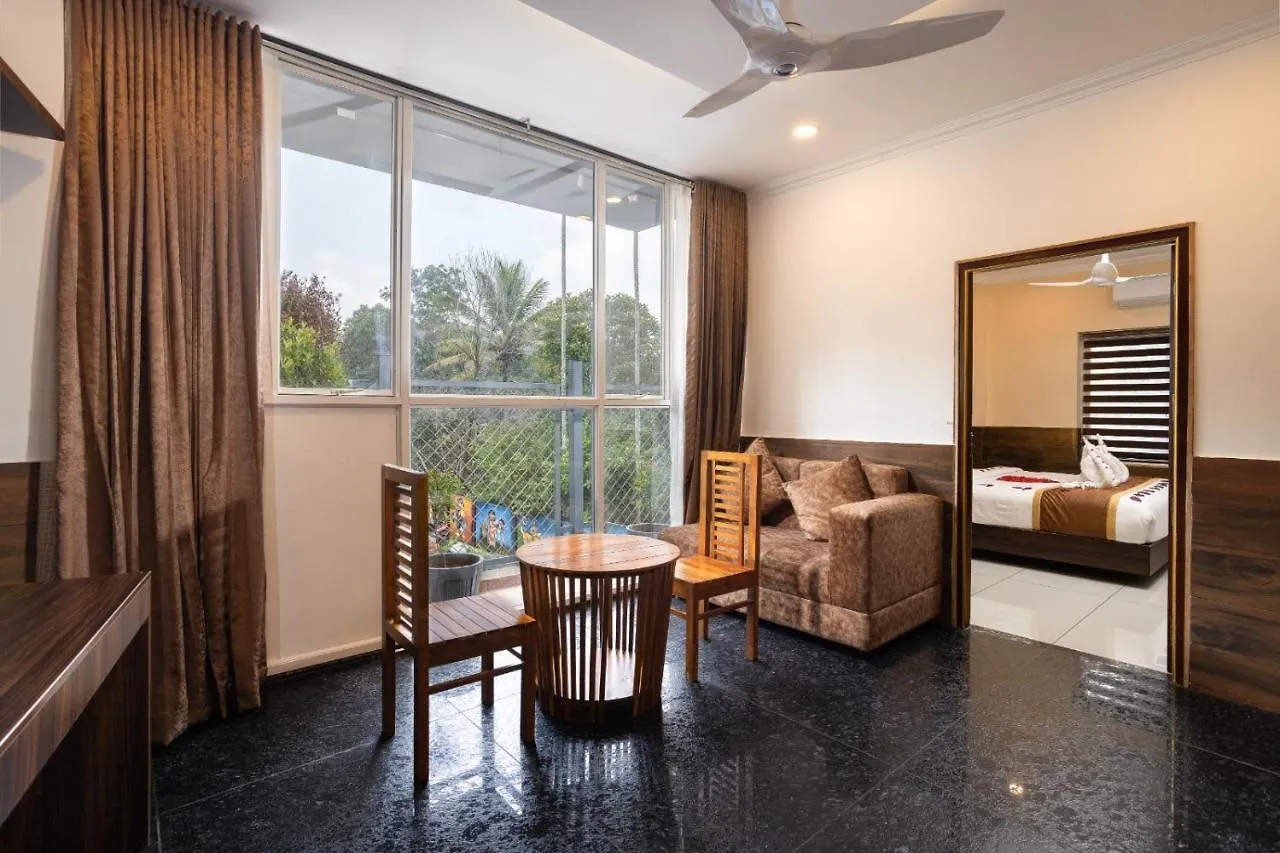 Star Emirates Luxury Resort And Spa, Munnar Anachal 4*,