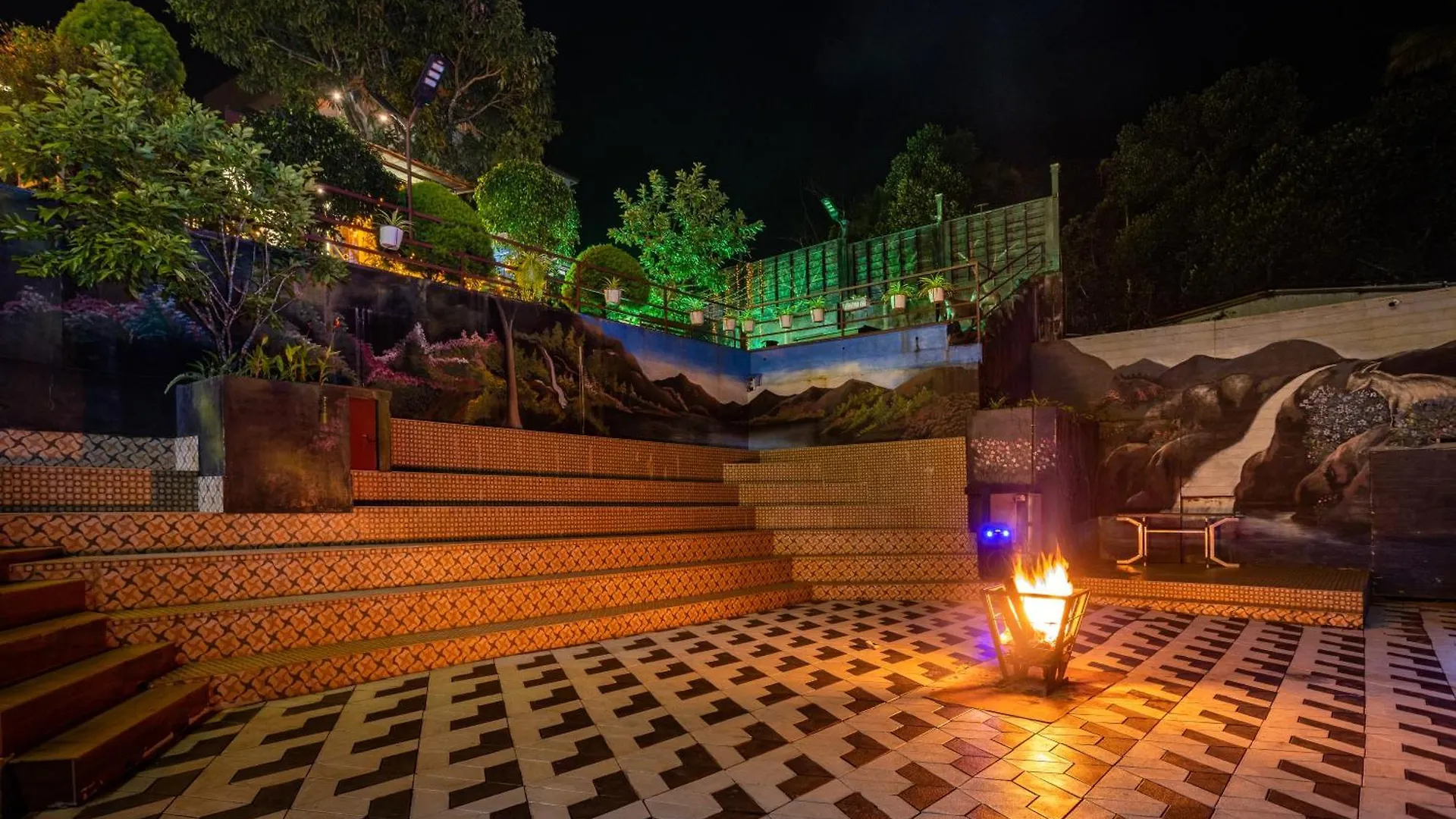 Star Emirates Luxury Resort And Spa, Munnar Anachal 4*,  India