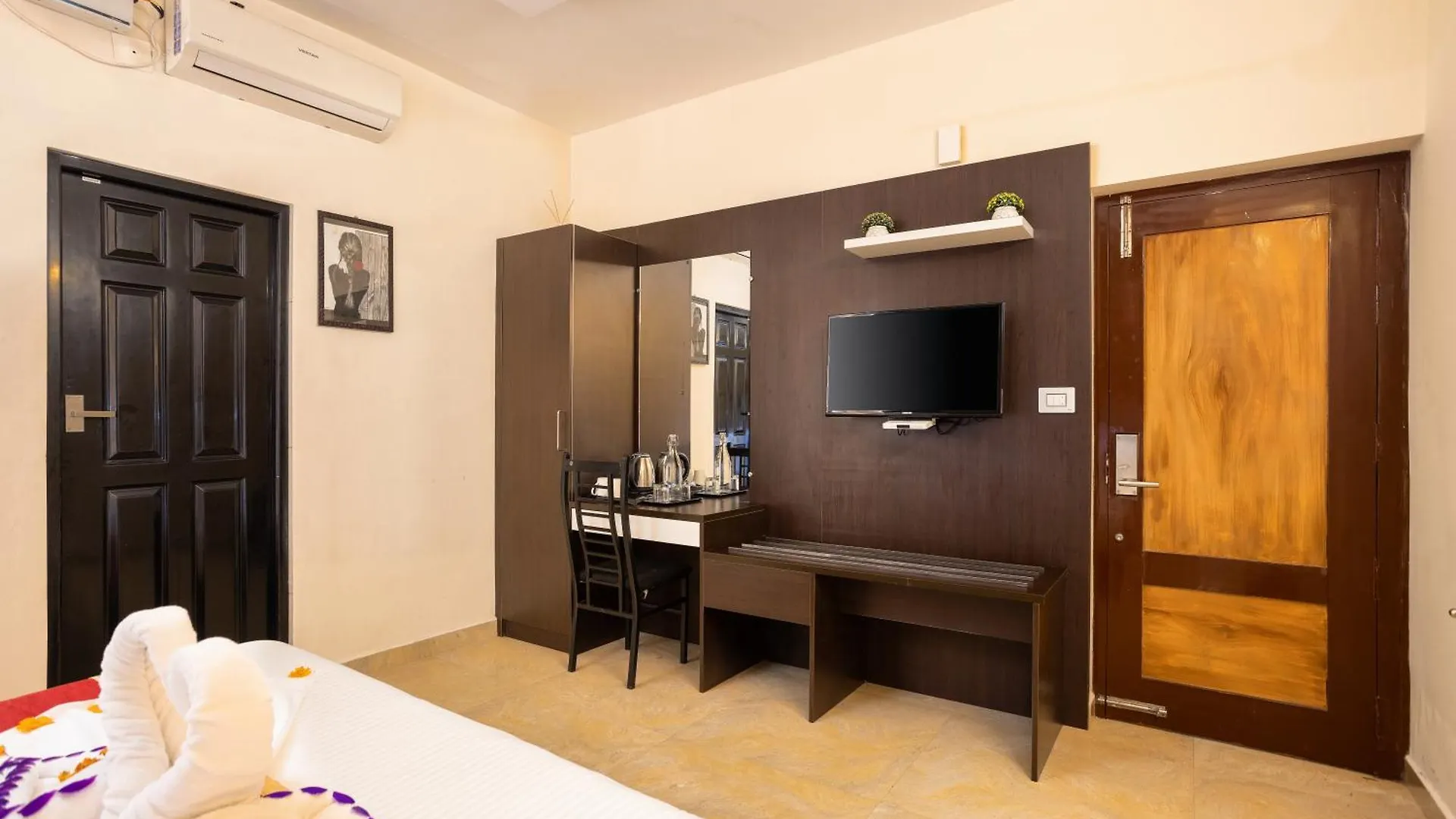 Star Emirates Luxury Resort And Spa, Munnar Anachal Hotel